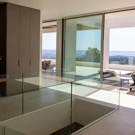 Villa Breathtaking Triniatro With Amazing Views *