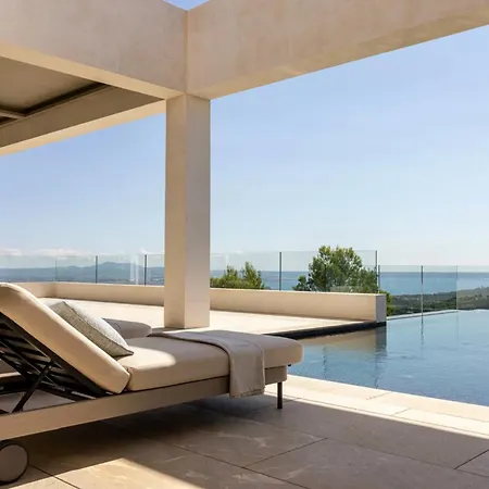 Breathtaking Triniatro With Amazing Views Son Vida
