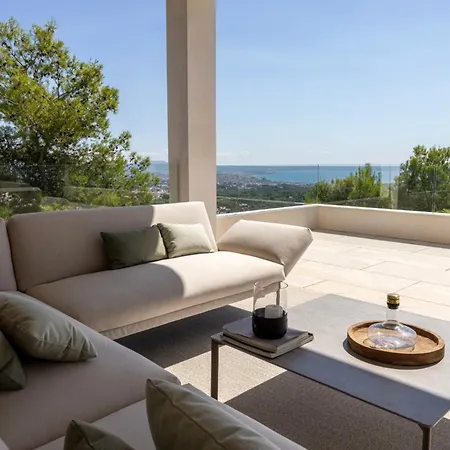 Villa Breathtaking Triniatro With Amazing Views *